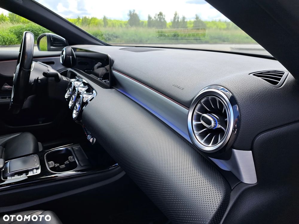 Mercedes-Benz Klasa A 250 4-Matic 7G-DCT - 6