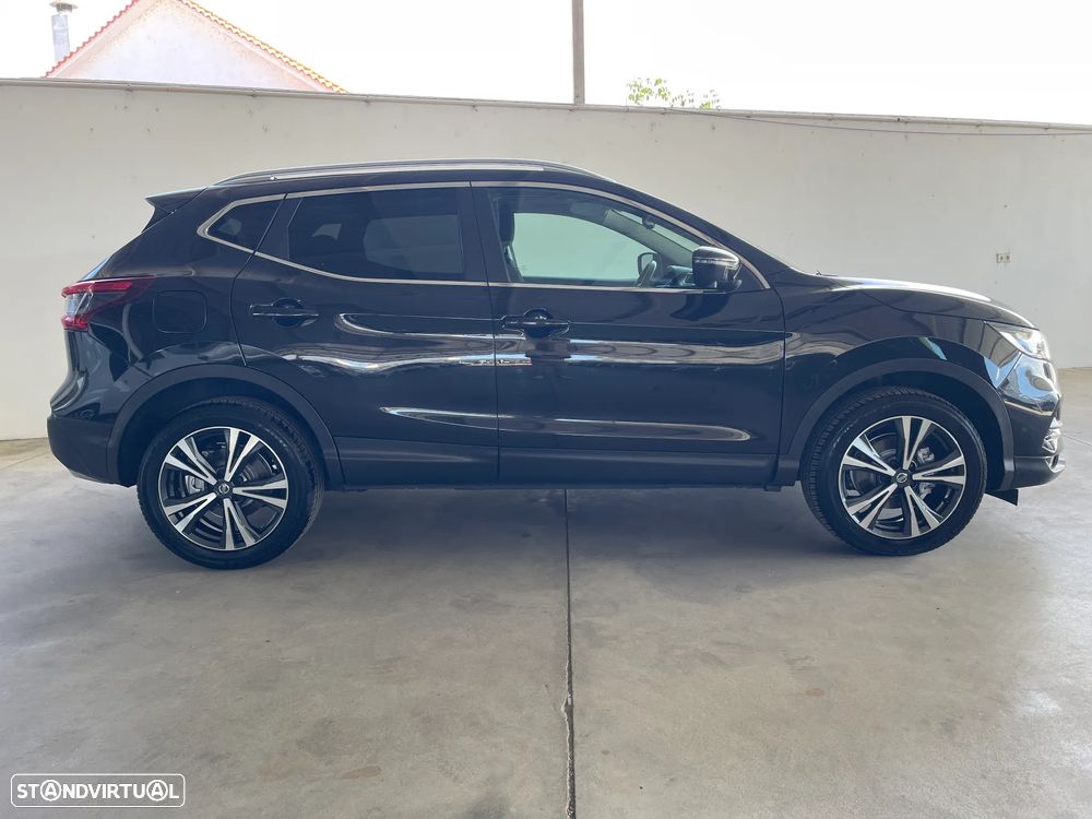 Nissan Qashqai 1.5 dCi N-Connecta - 6