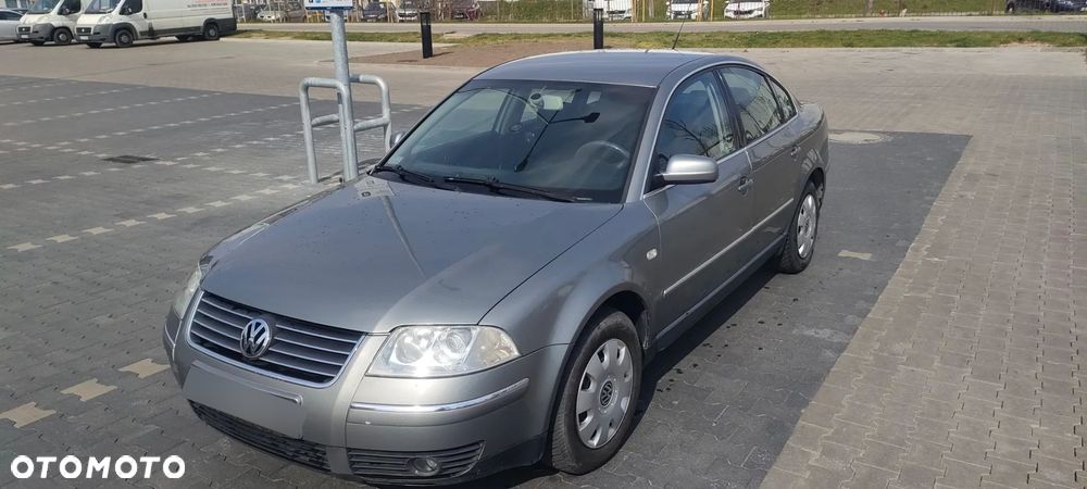 Volkswagen Passat 1.9 TDI Comfortline - 9