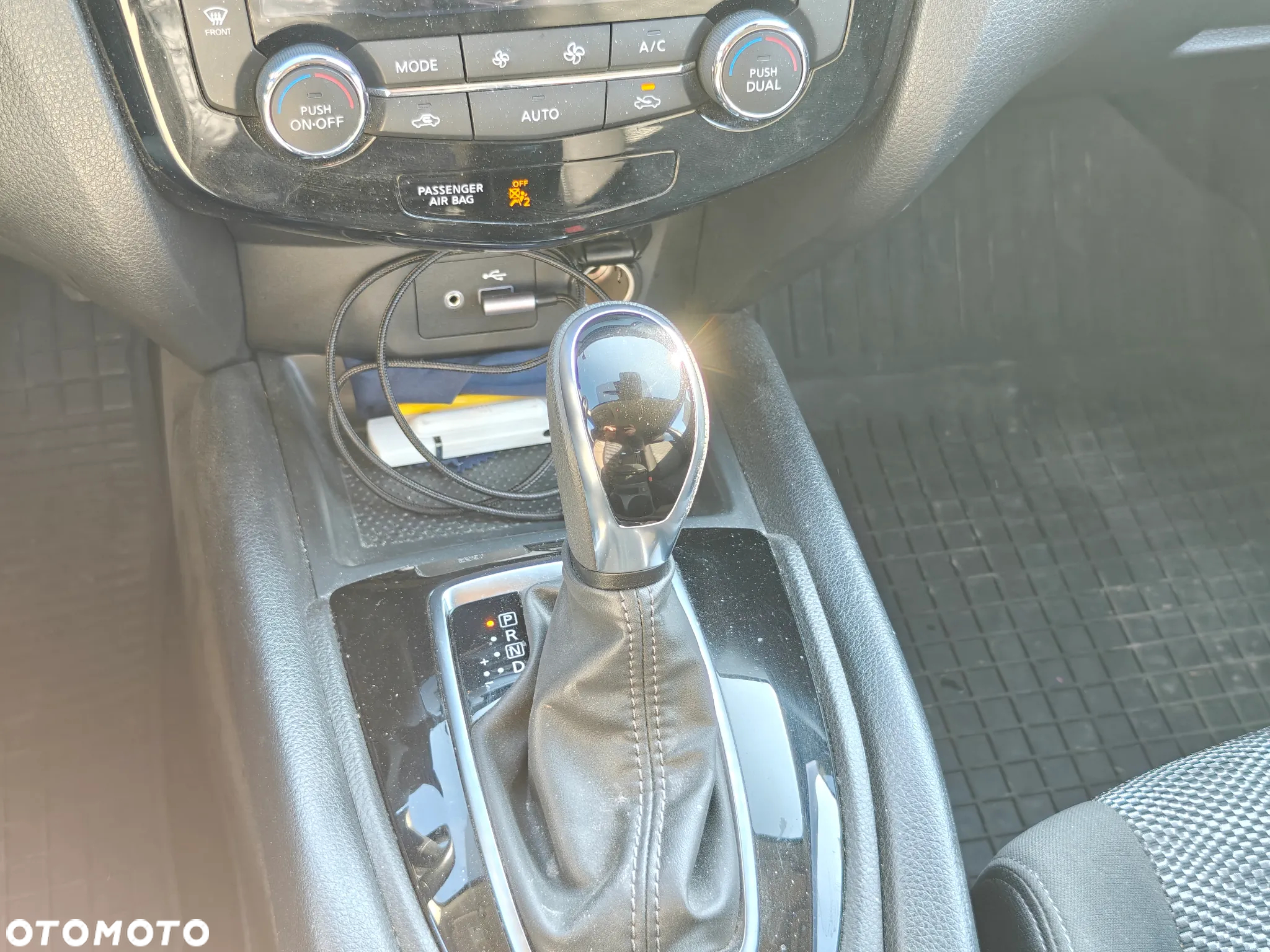 Nissan Rogue - 10