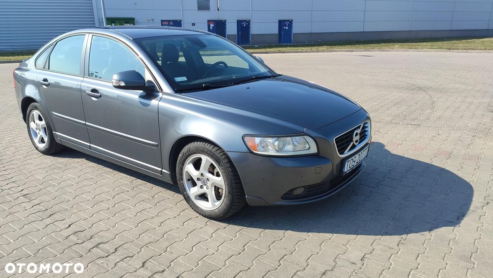 Volvo S40 2011 photo 3