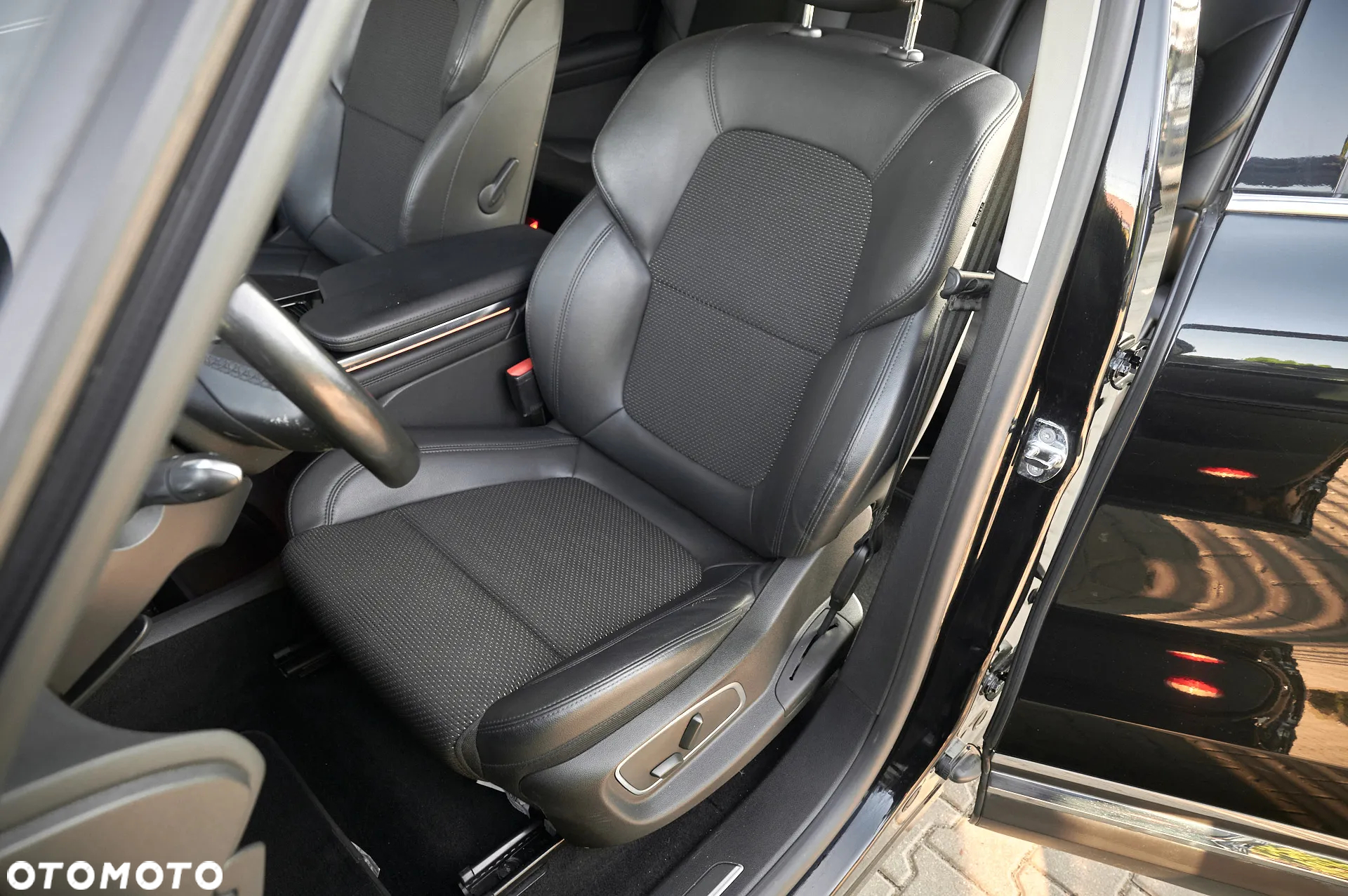 Renault Espace BLUE dCi 160 EDC BUSINESS EDITION - 14