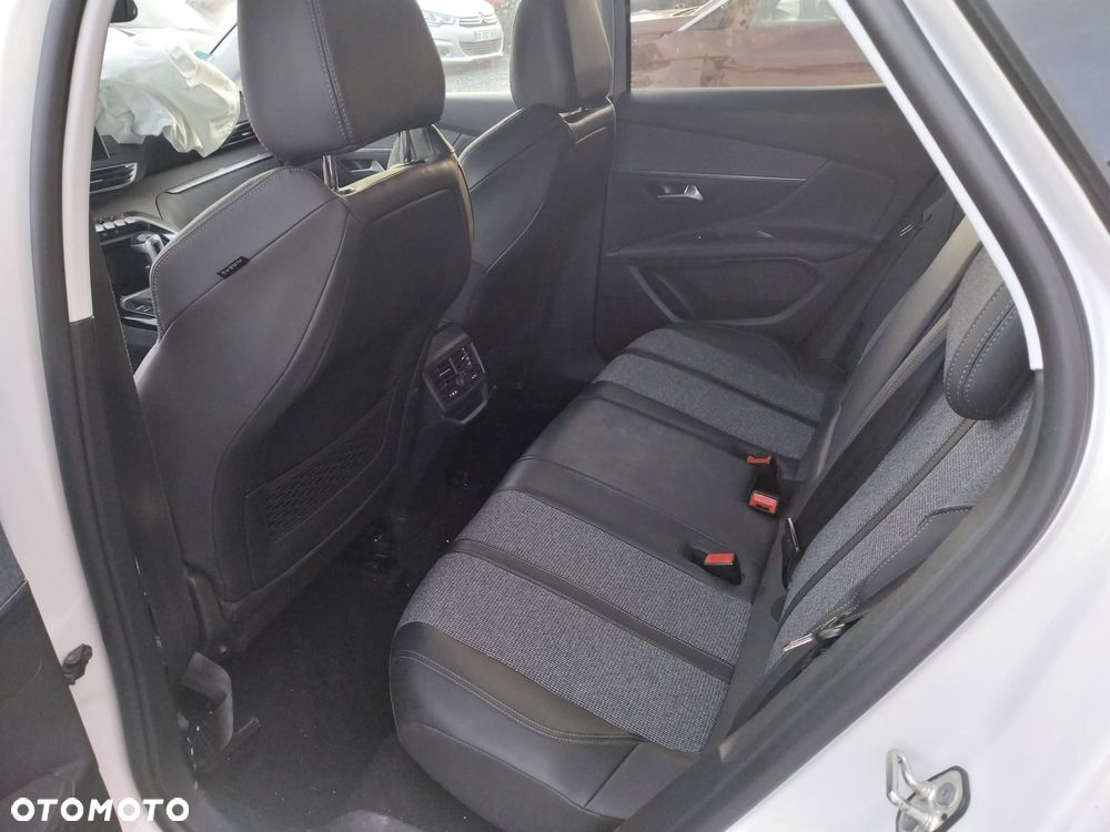 Citroën C3 Pure Tech 110 S&S SHINE - 4