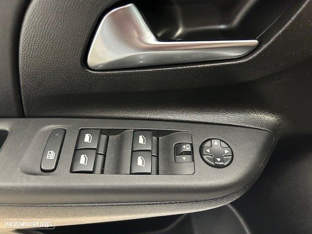 Opel Corsa 1.2 T Edition - 21