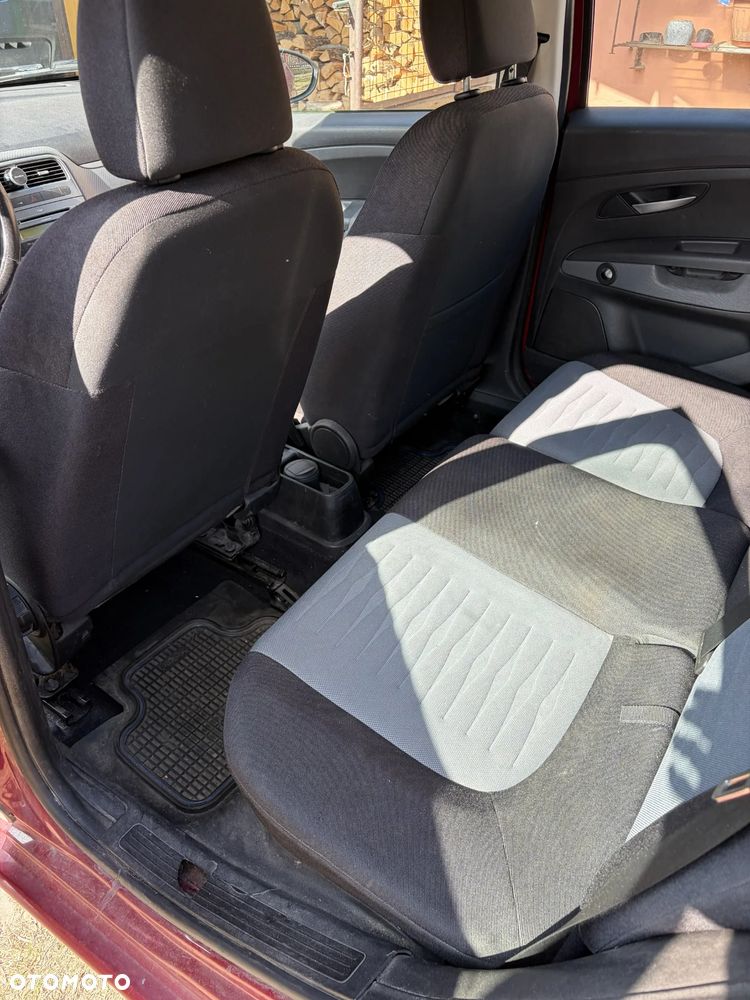 Fiat Grande Punto - 8