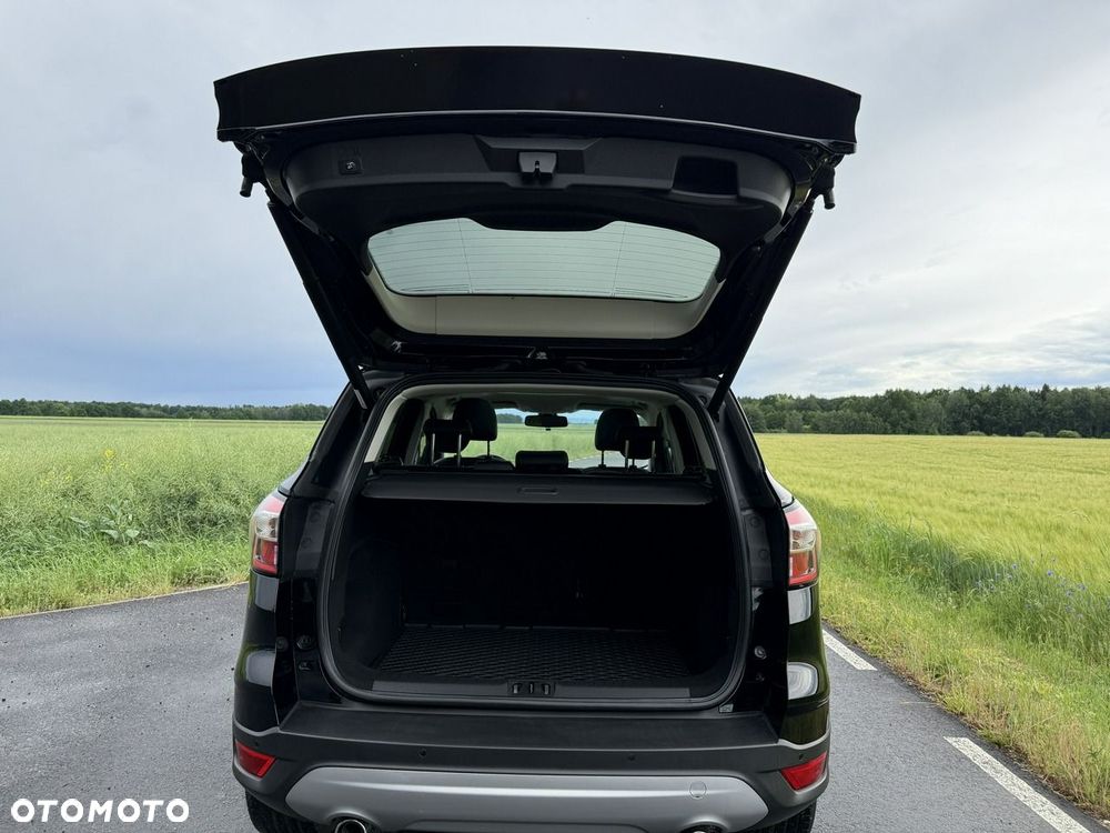 Ford Kuga 2.0 TDCi AWD Titanium - 32
