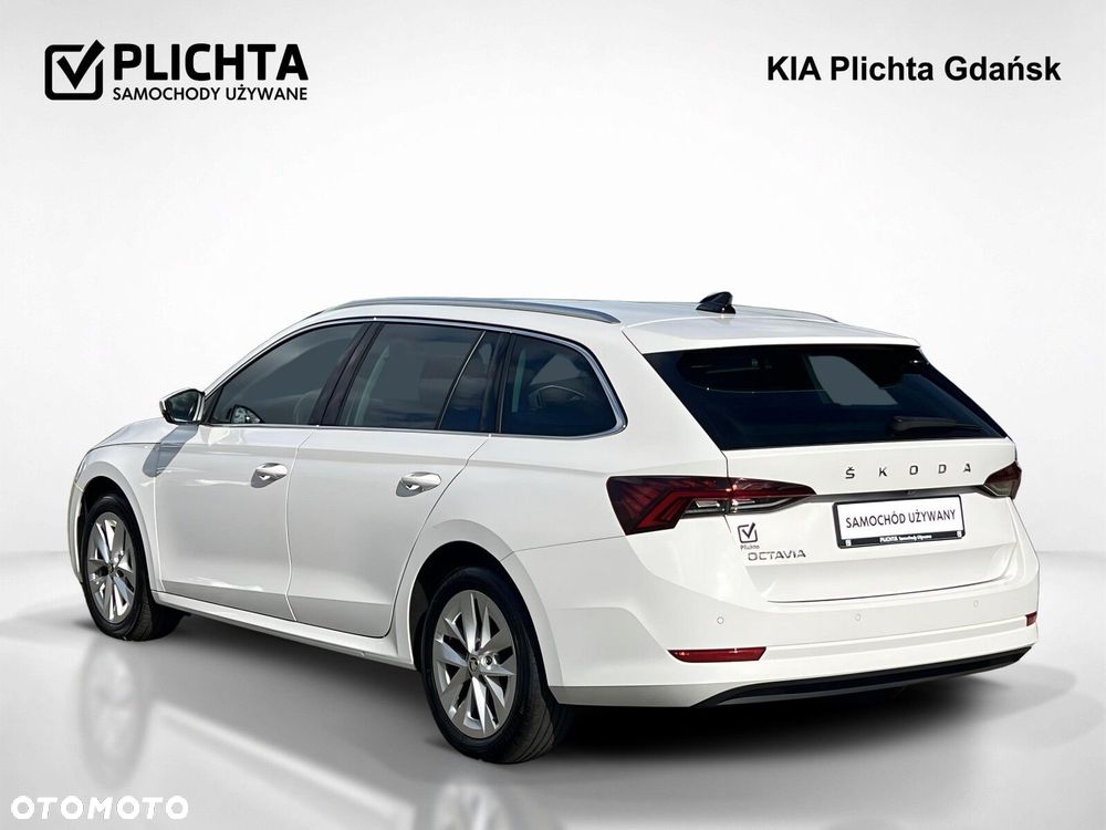 Skoda Octavia 2024 photo 3