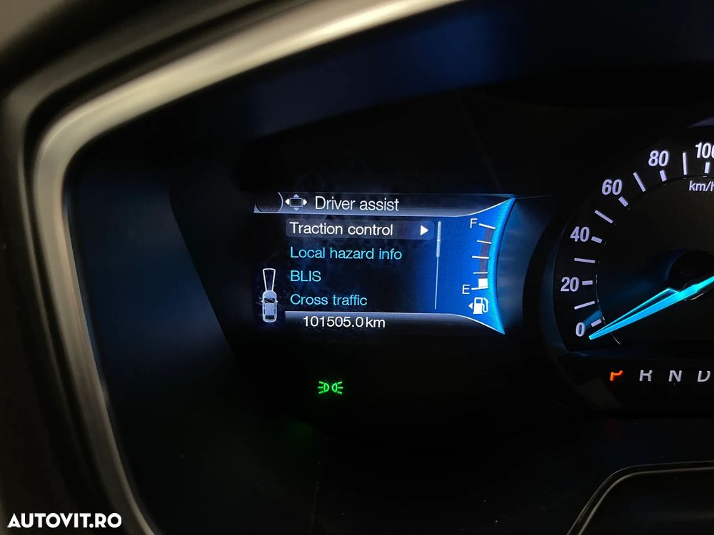 Ford Mondeo 2.0 HEV Titanium - 28