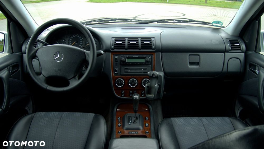 Mercedes-Benz ML 350 - 4