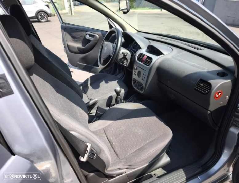 Opel Corsa 1.2 16V Cosmo - 7