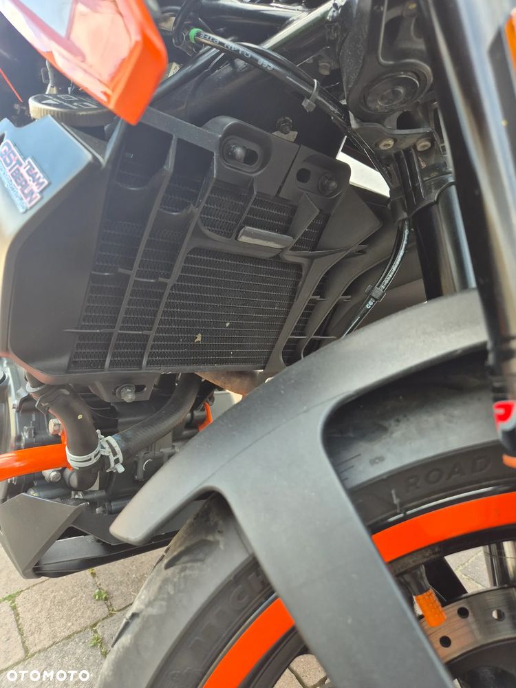 KTM Duke 125 - 8