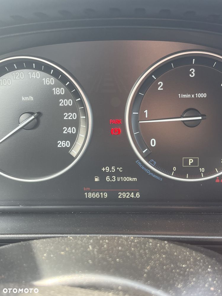 BMW Seria 5 518d Luxury Line - 9