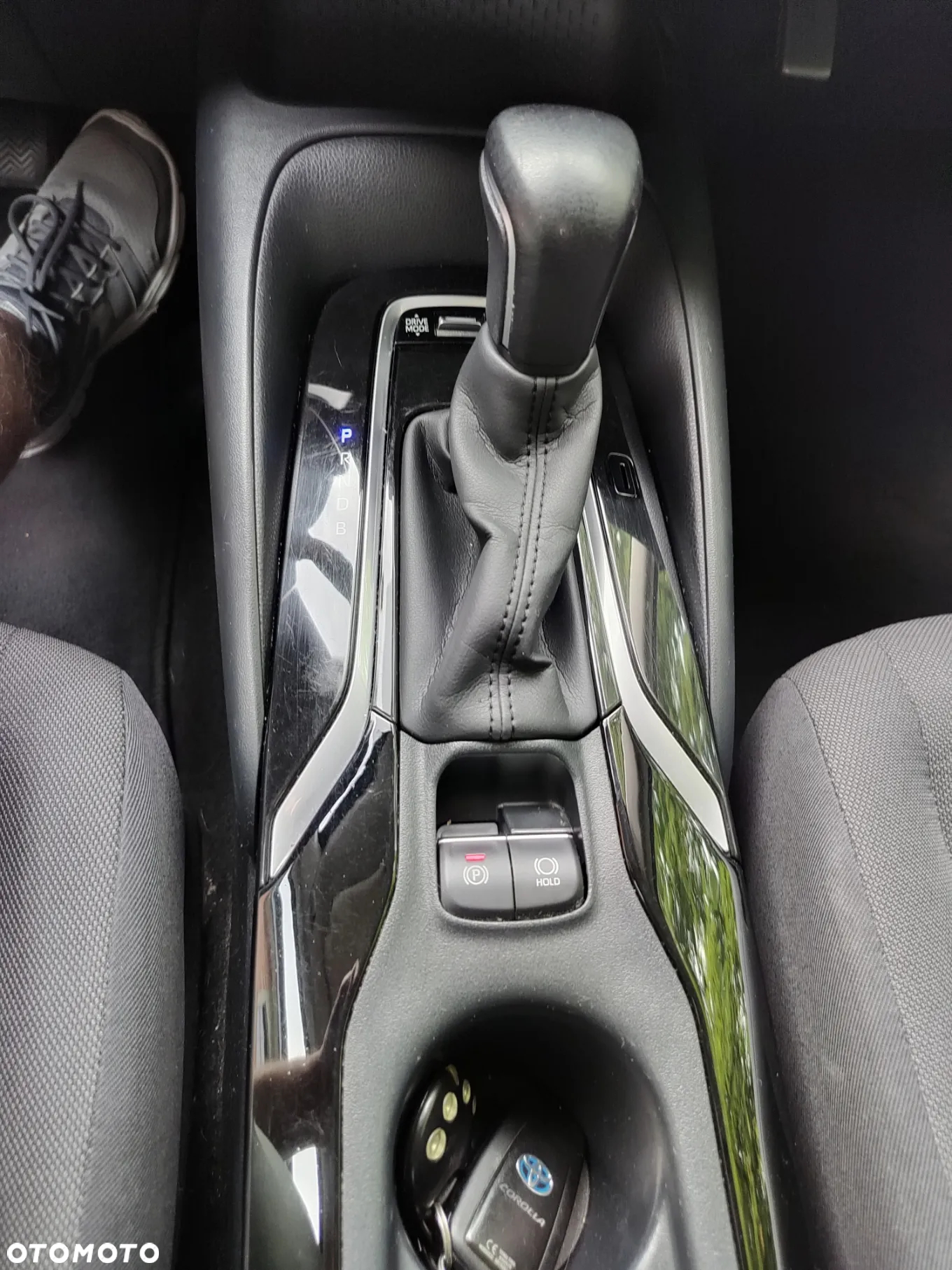 Toyota Corolla 1.8 Hybrid Comfort - 20