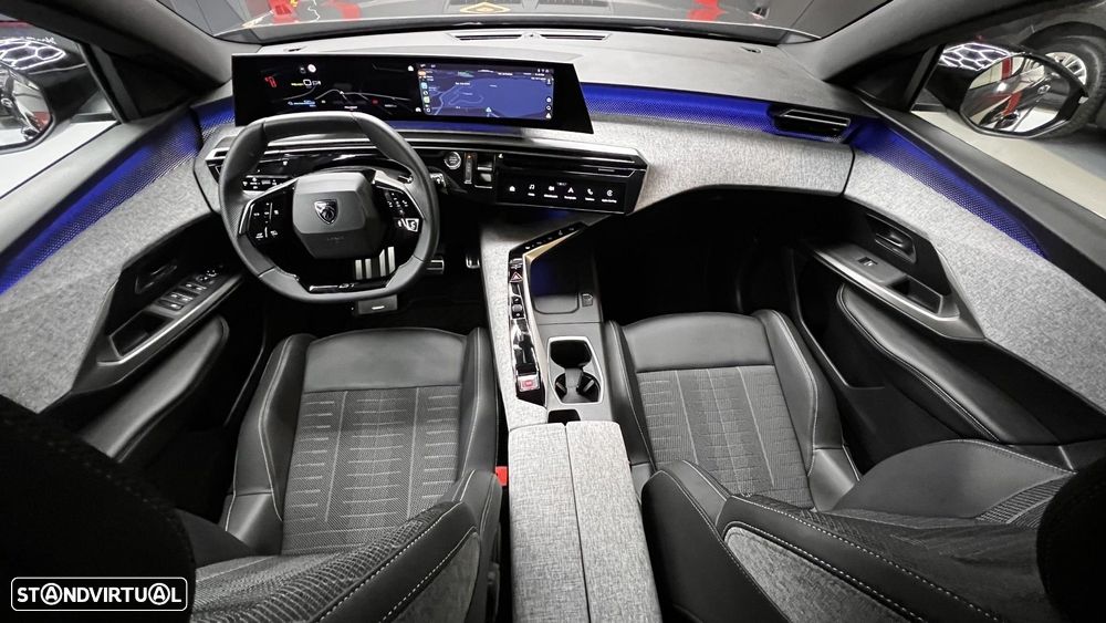 Peugeot E-3008 73 kWh GT - 6