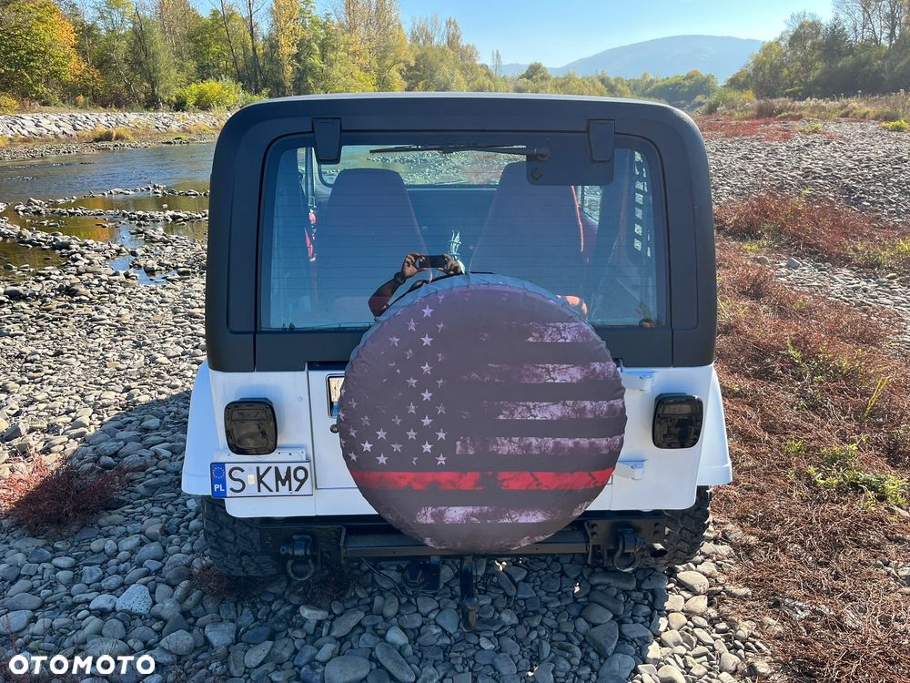 Jeep Wrangler 2.5L - 19