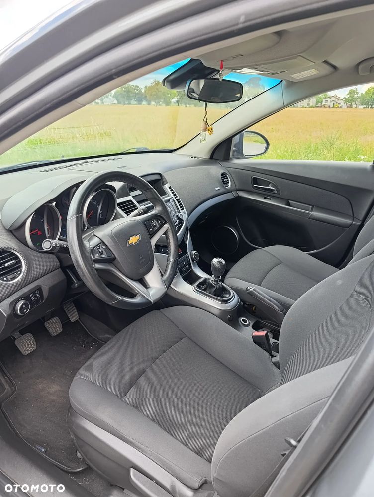 Chevrolet Cruze 1.8 LT - 6