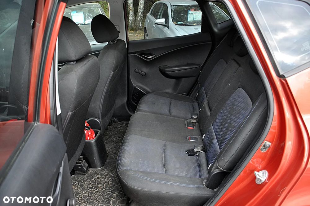 Hyundai ix20 1.4 Comfort - 19