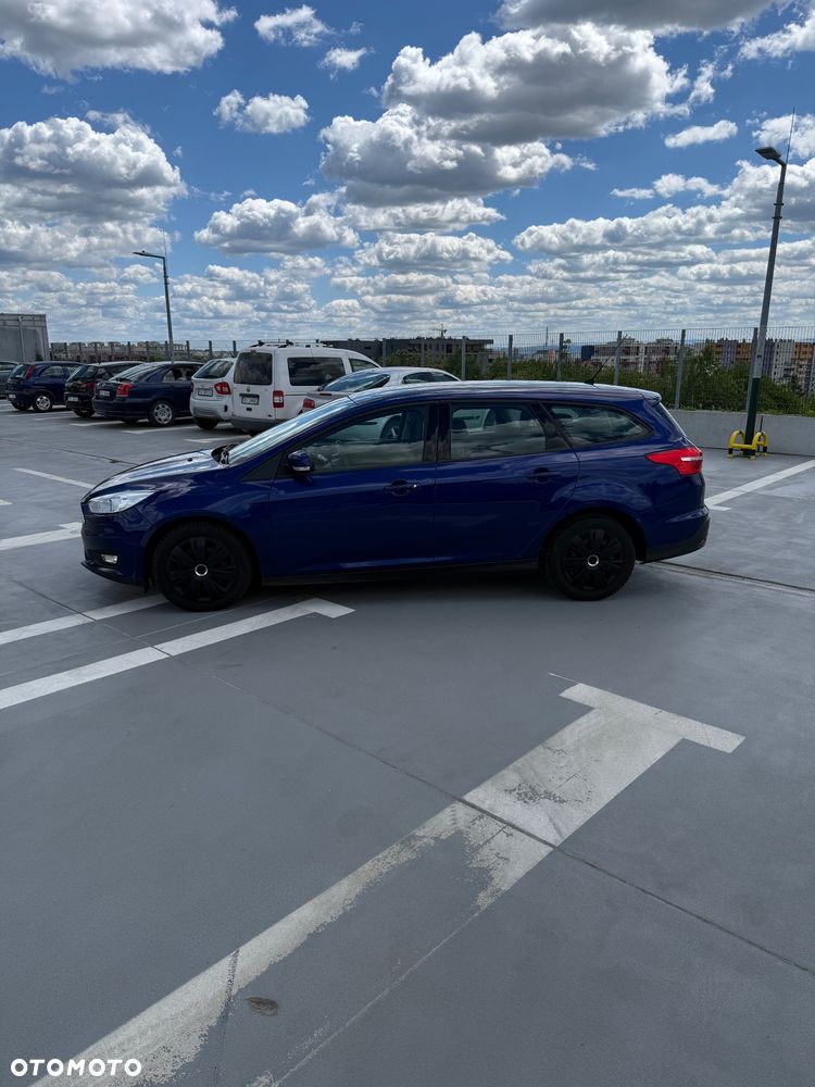 Ford Focus 1.0 EcoBoost Start-Stopp-System Business Edition - 2