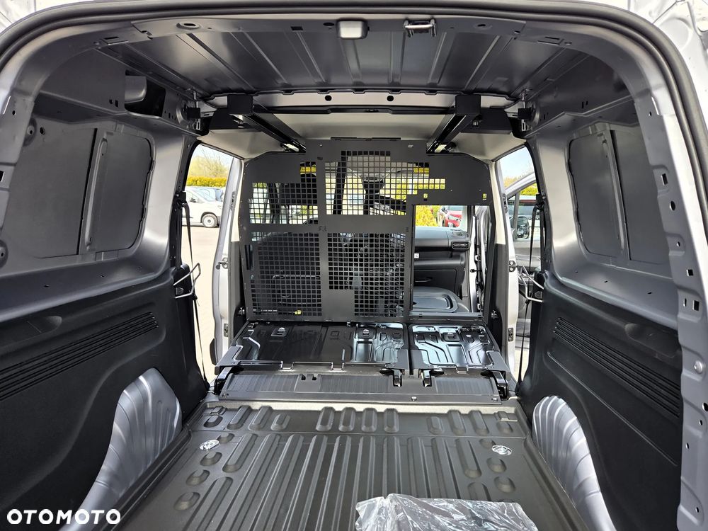 Peugeot Partner Brygadowy - 24