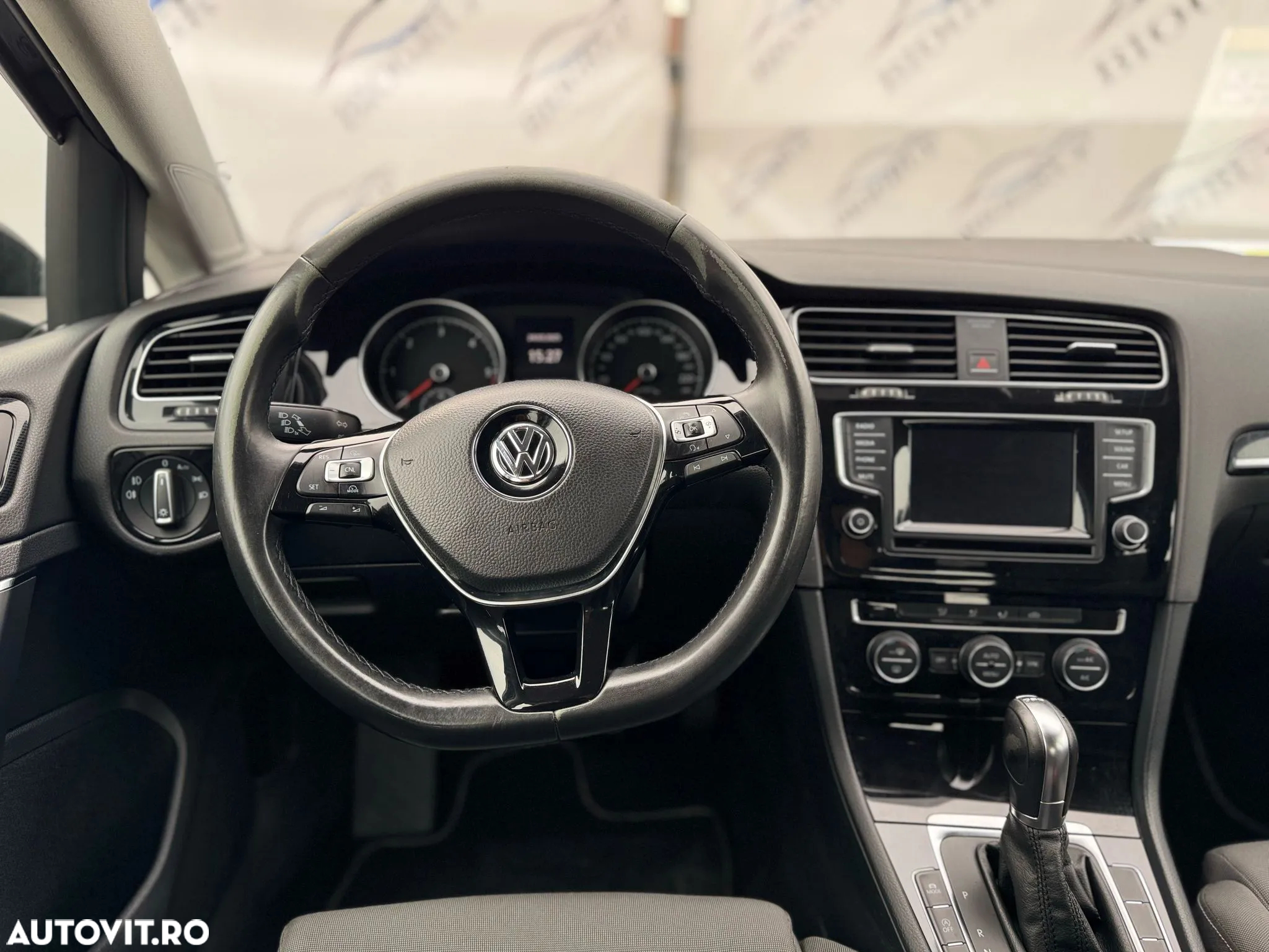 Volkswagen Golf 1.6 TDI DPF DSG BlueMotion Technology Highline - 6