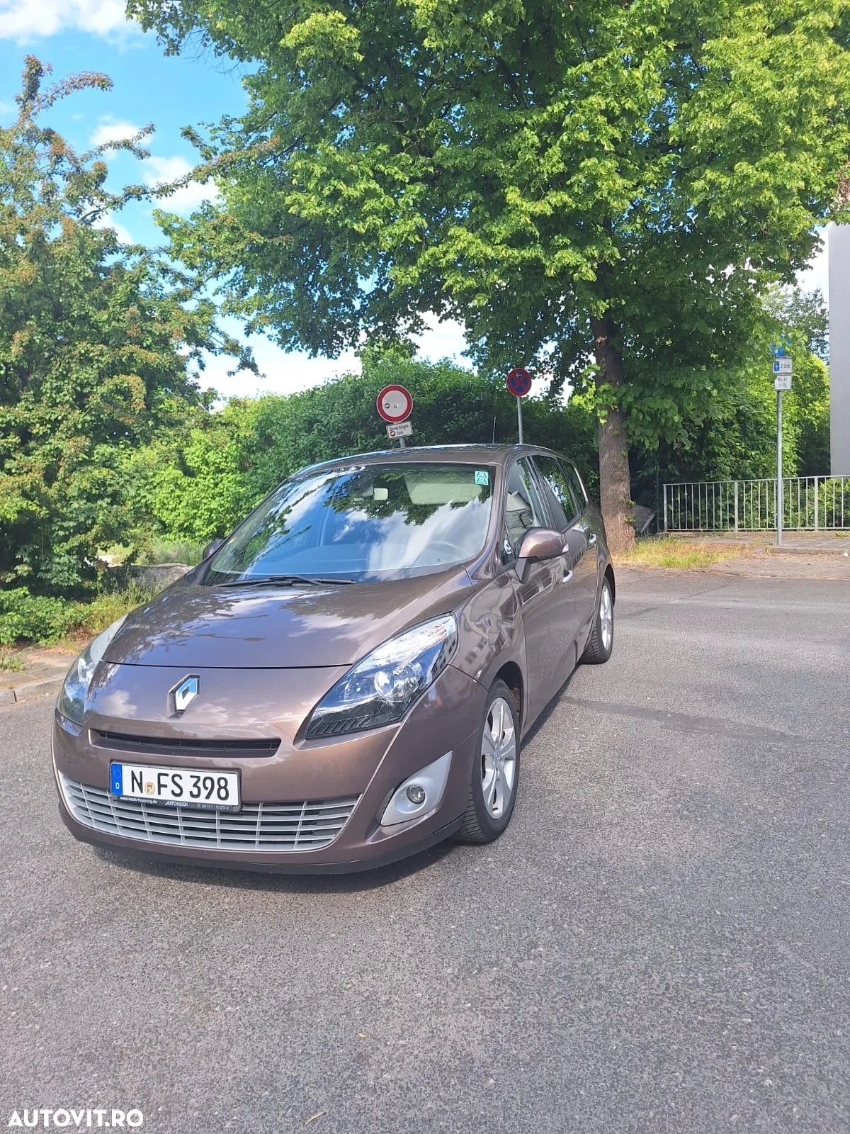 Renault Grand Scenic - 12