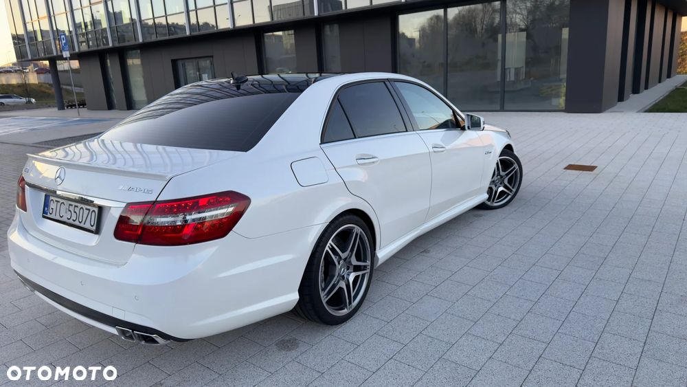 Mercedes-Benz Klasa E 63 AMG - 10