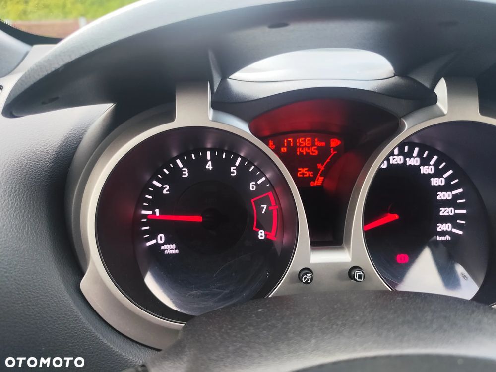 Nissan Juke 1.6 Start/Stop Tekna - 12