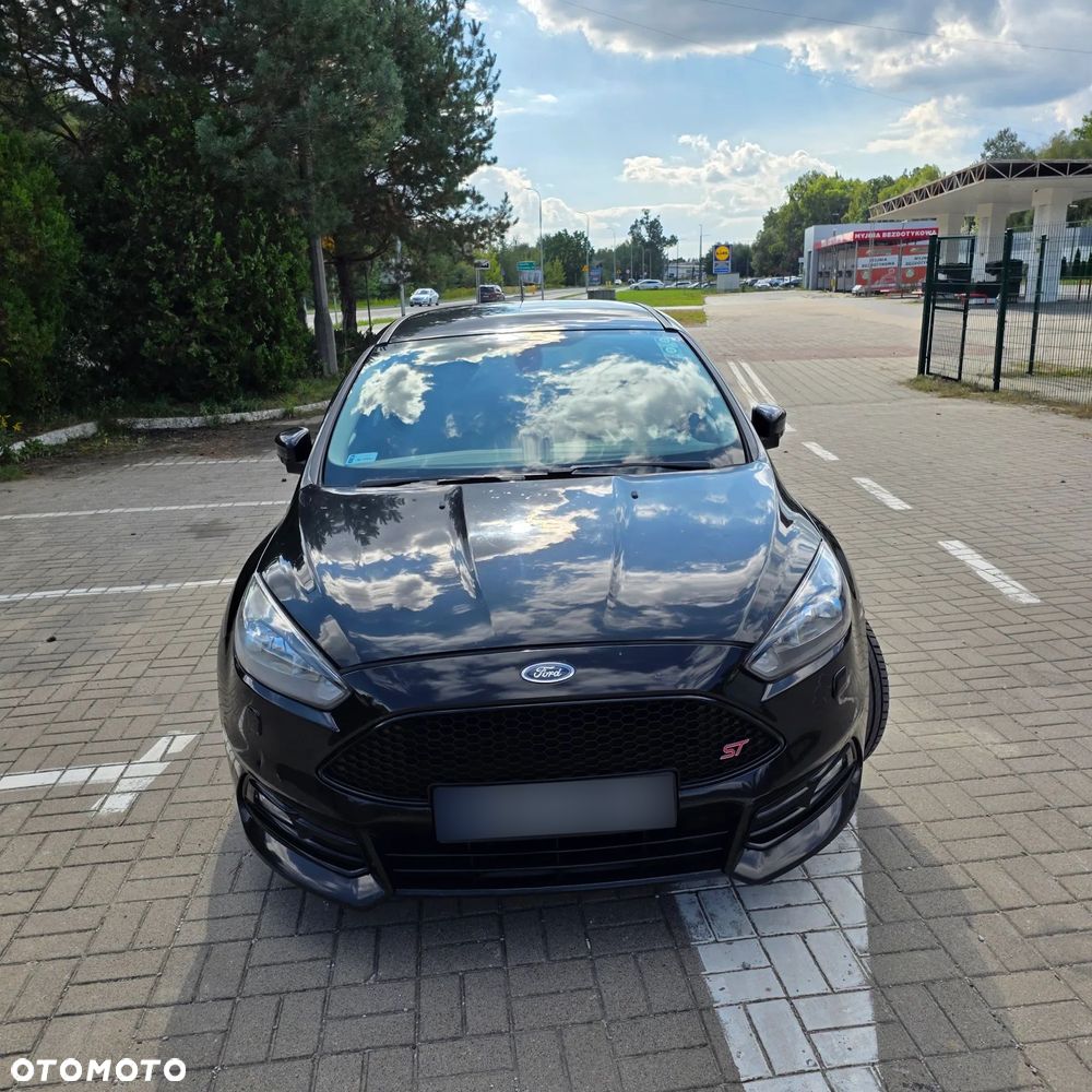 Ford Focus 1.5 TDCi ST-Line - 16