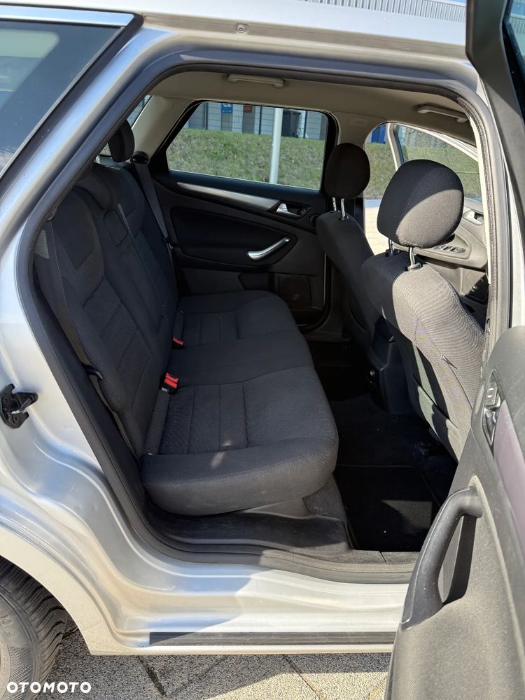Ford Mondeo 2.0 TDCi Titanium - 19