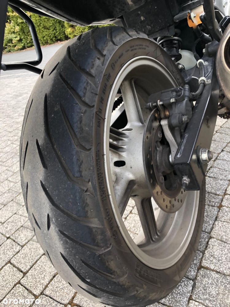 Honda CB - 12
