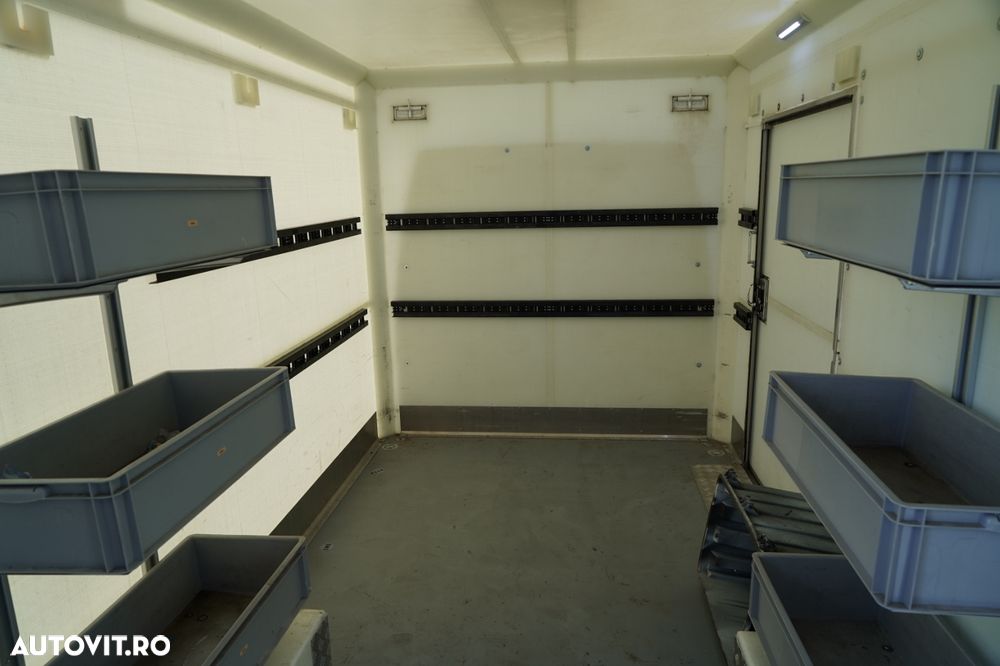 Renault MASTER / IZOTERMIC / CONTAINER / DHOLLANDIA LIFT / IMPORTAT - 18