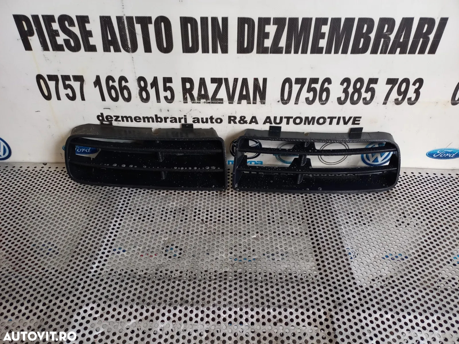 Set Grile Grila Proiectoare Bara Fata Vw Golf 4 lV - Dezmembrari Arad - 3