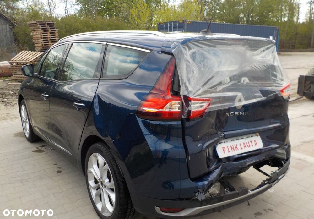 Renault Grand Scenic - 8