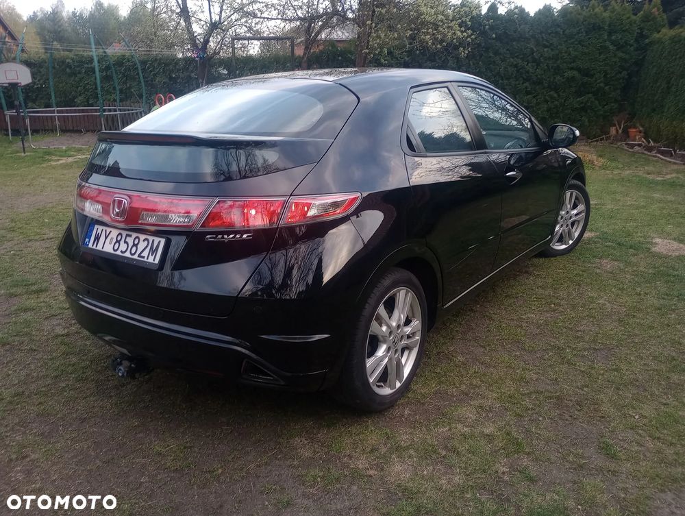Honda Civic 1.8 Executive - 18