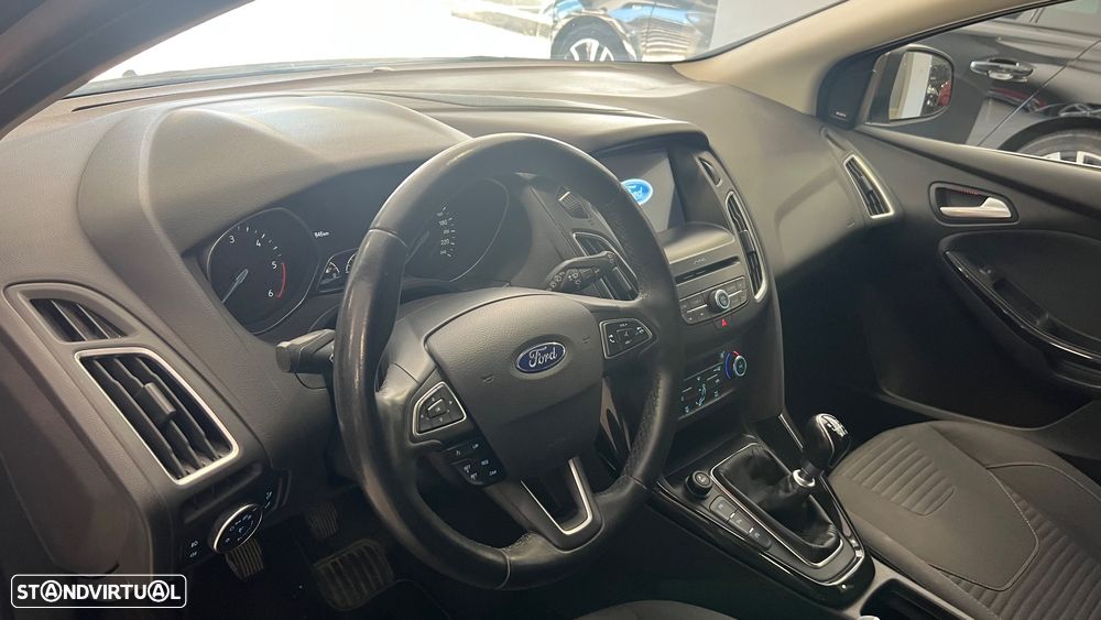 Ford Focus SW 1.5 TDCi Titanium - 11