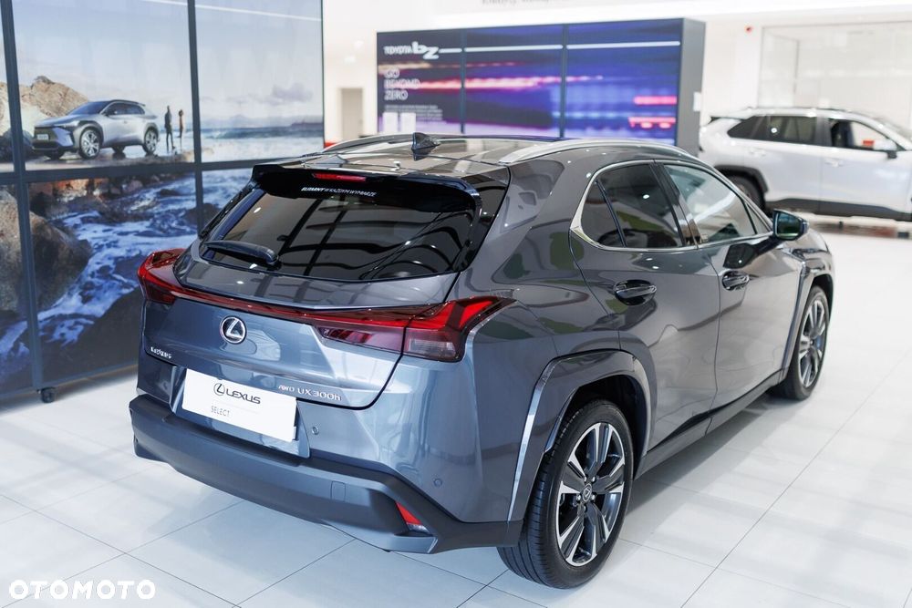 Lexus UX - 21