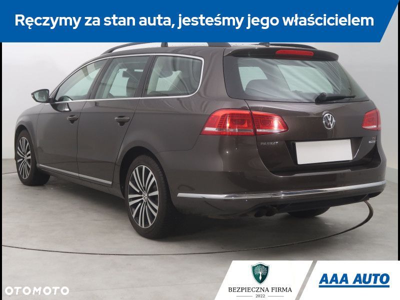 Volkswagen Passat - 5