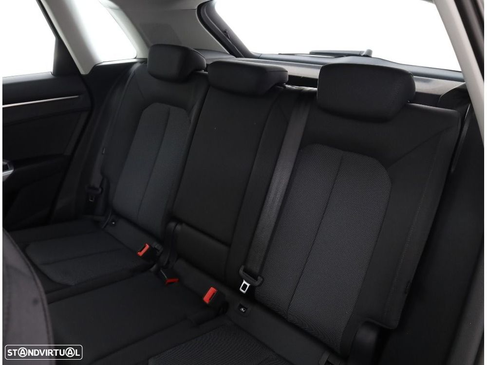 Audi Q3 45 TFSIe S line S tronic - 12