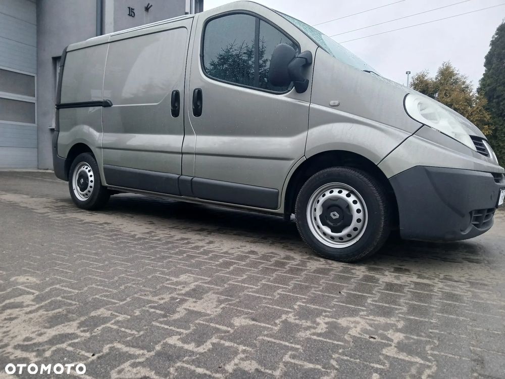 Renault TRAFIC - 5