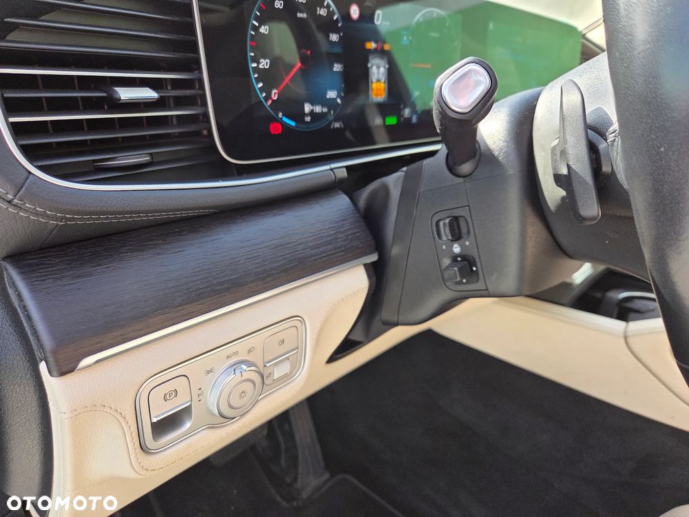 Mercedes-Benz GLE - 16