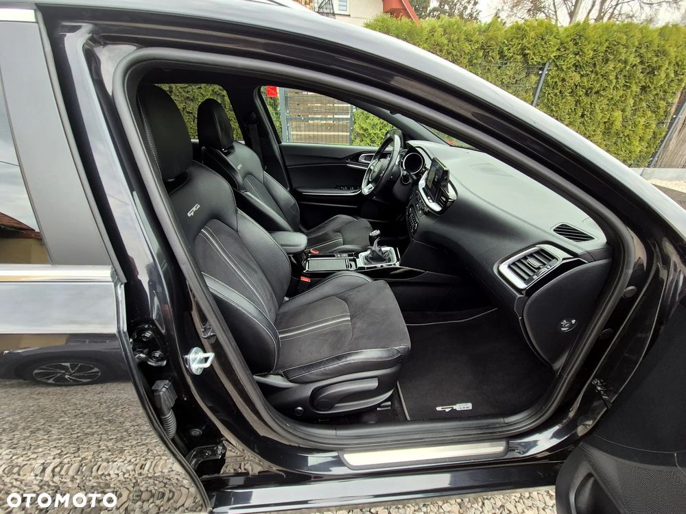 Kia Ceed 1.4 T-GDI OPF GT Line - 39