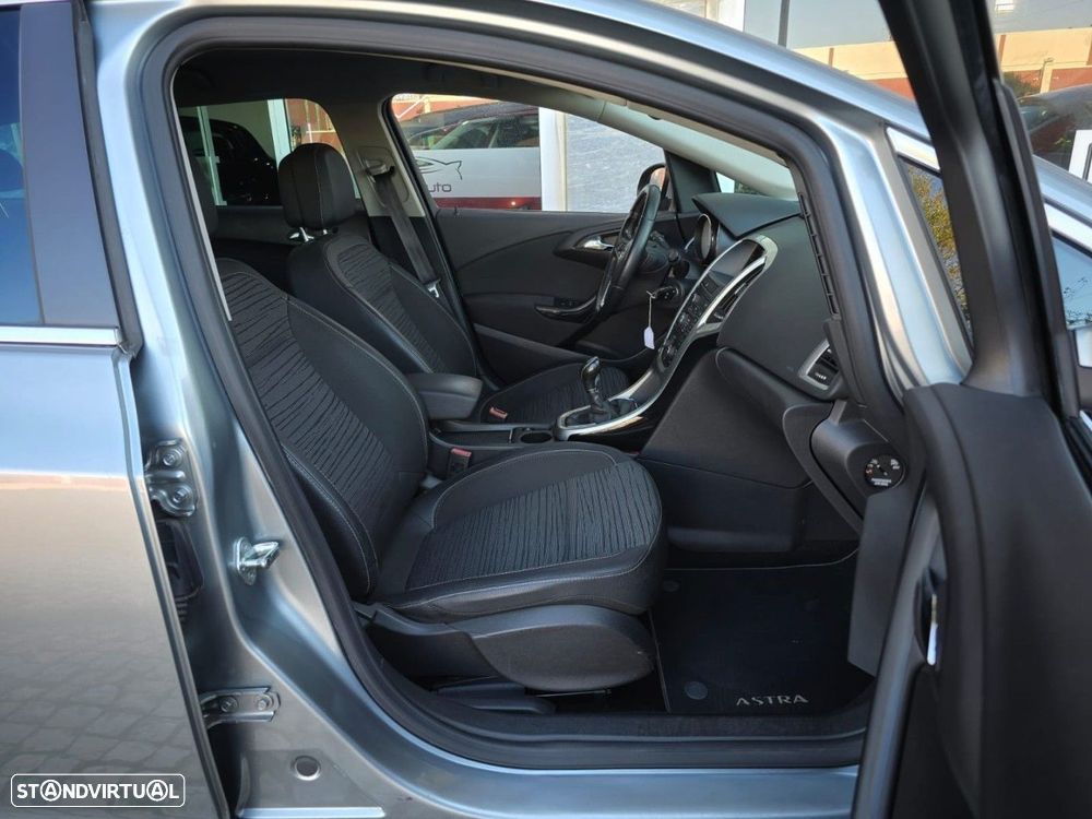 Opel Astra Sports Tourer 1.6 CDTi Cosmo S/S - 20