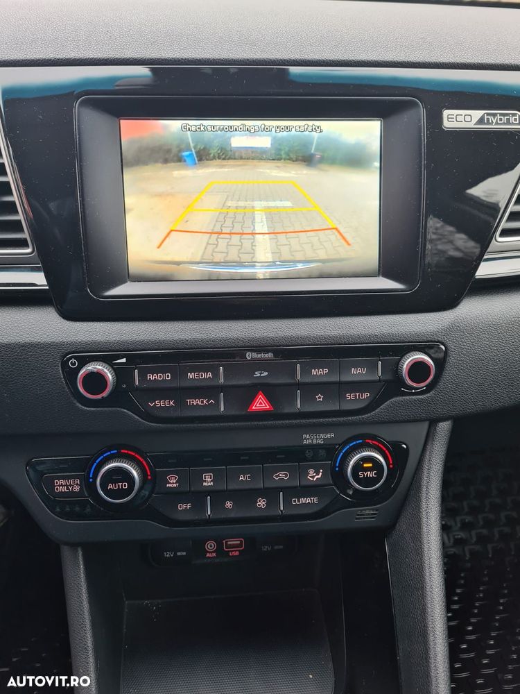 Kia Niro 1.6 GDI 6DCT PHEV Comfort - 15