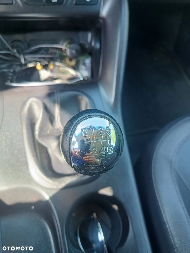 Hyundai ix35 1.7 CRDi 2WD Fifa World Cup Edition - 7