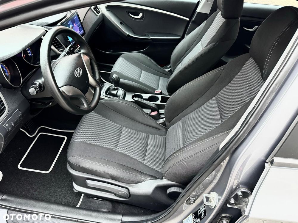 Hyundai i30 1.4 Premium - 10