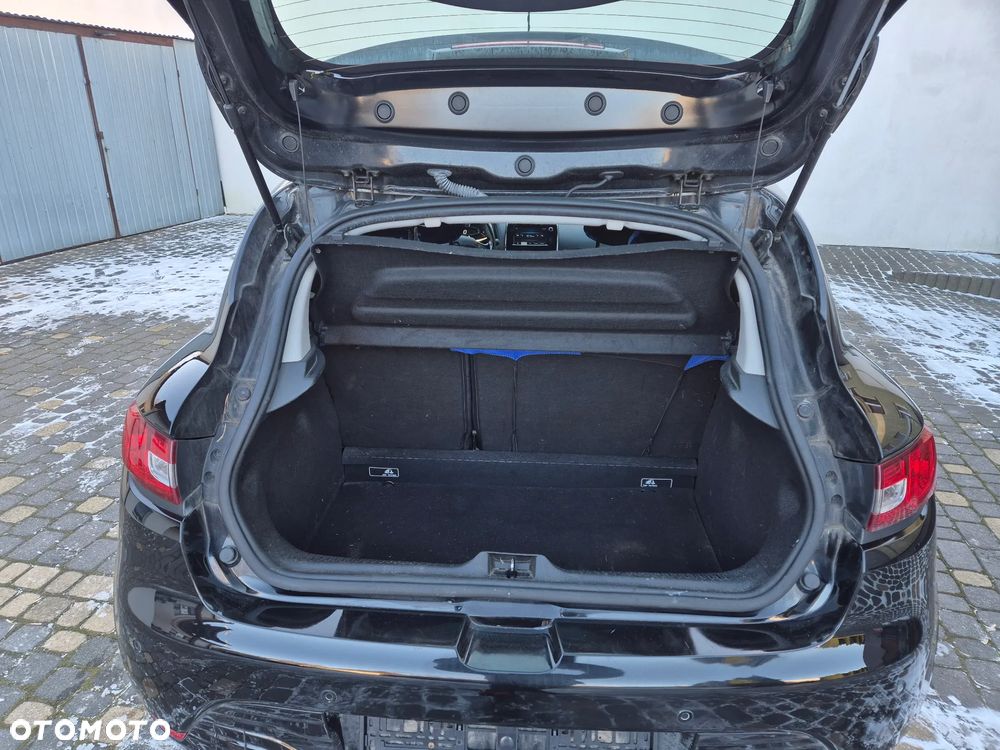 Renault Clio 1.2 16V 75 Life - 12