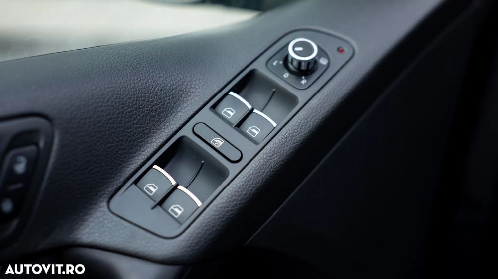 Volkswagen Tiguan 2.0 TDI DPF 4Motion DSG Sport & Style - 18