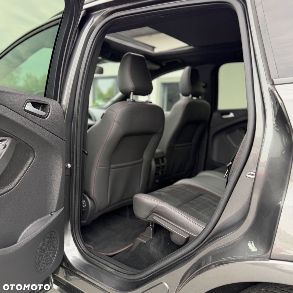 Ford Kuga - 38