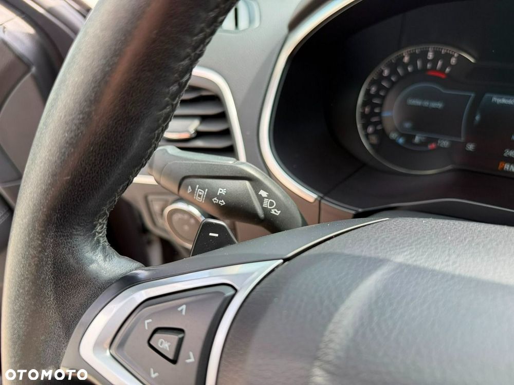 Ford S-Max - 31