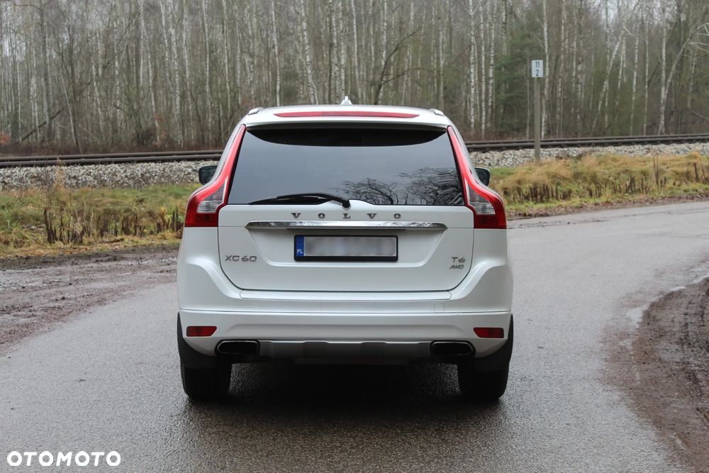 Volvo XC 60 T6 AWD Momentum - 6